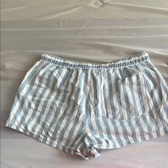 Aeries Soft Shorts - Picture 2 of 5